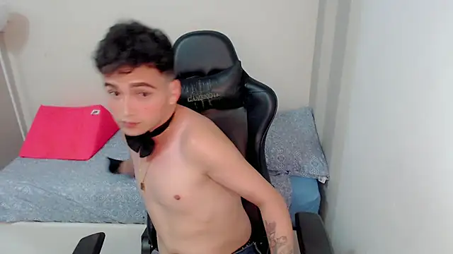 Mathias twinkk online show from April 2026 03:26:01 AM