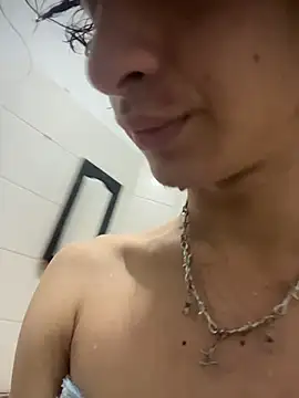 Emmyy Fantasy online show from April 2026 01:25:02 PM