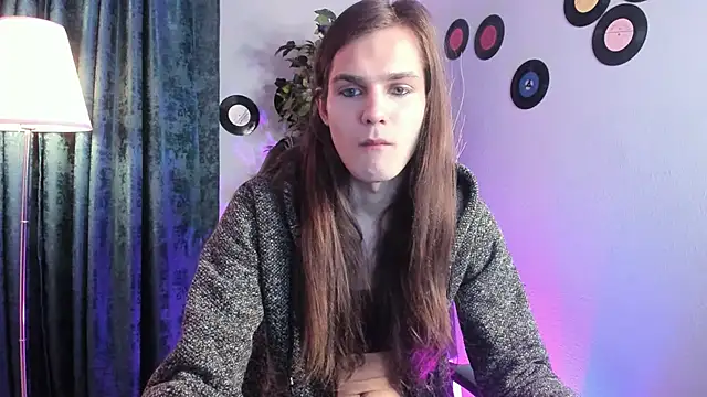 WillFobos online show from March 2026 09:32:02 PM