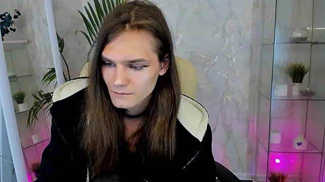 WillFobos online show from April 2026 09:39:33 PM