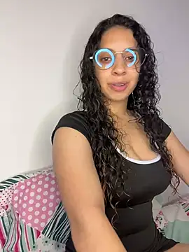 katniss everdeen  online show from April 2026 01:25:02 PM