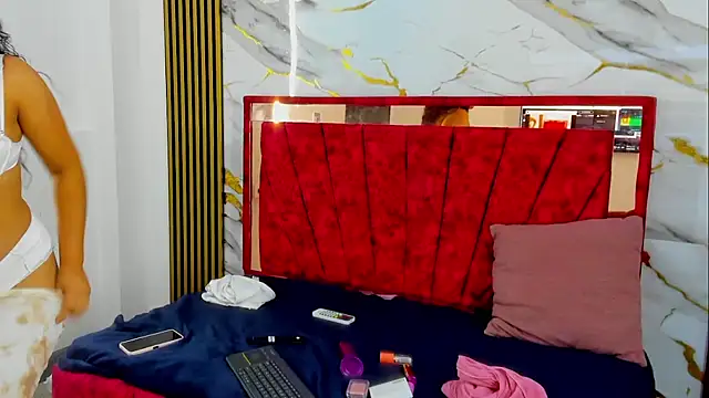 Tiana hots online show from April 2026 03:17:01 AM