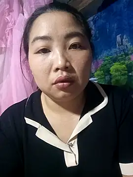 Huemy098 online show from April 2026 11:18:02 PM