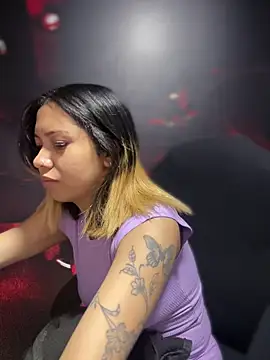 Laila LS online show from March 2026 01:17:01 PM