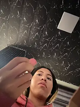 Laila LS online show from March 2026 02:39:02 PM