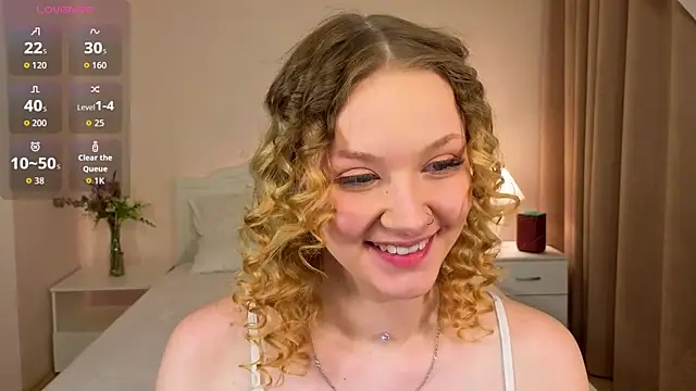 Snapshot of StaceyyJones chatting on May 2026 02:45:01 PM StaceyyJones online show from May 2026 02:45:01 PM