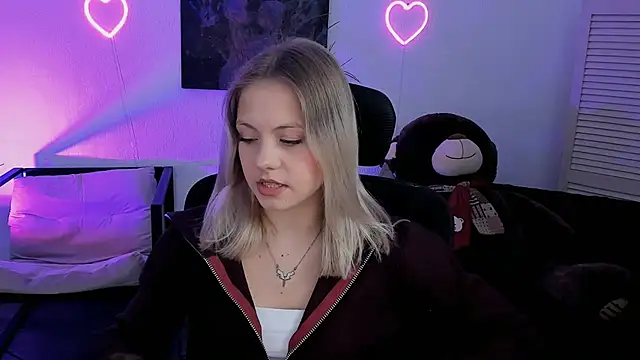 BlossomVibe online show from April 2026 10:30:01 AM