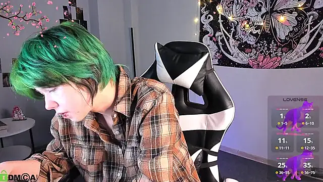 LittleKittenStar online show from April 2026 02:39:01 AM