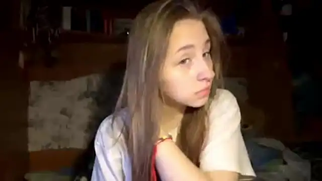 Vickyfaith online show from April 2026 08:28:02 PM