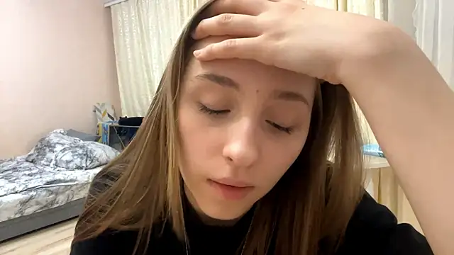 Vickyfaith online show from April 2026 06:19:02 PM