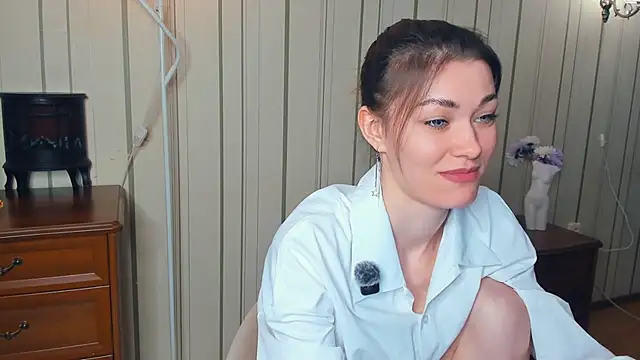 JulissaLipoma online show from April 2026 07:46:01 AM