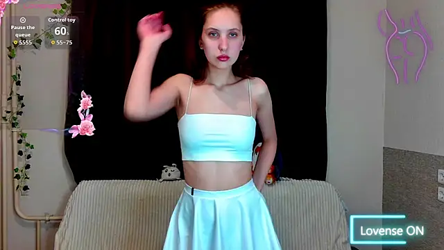 Emily Nelsonn online show from April 2026 05:17:01 PM