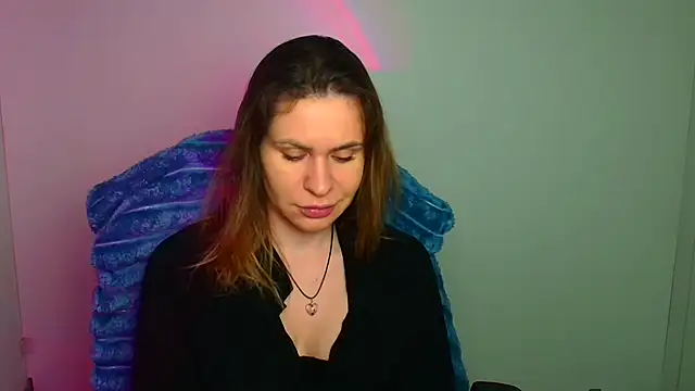 Kira raaaa online show from April 2026 05:18:02 AM