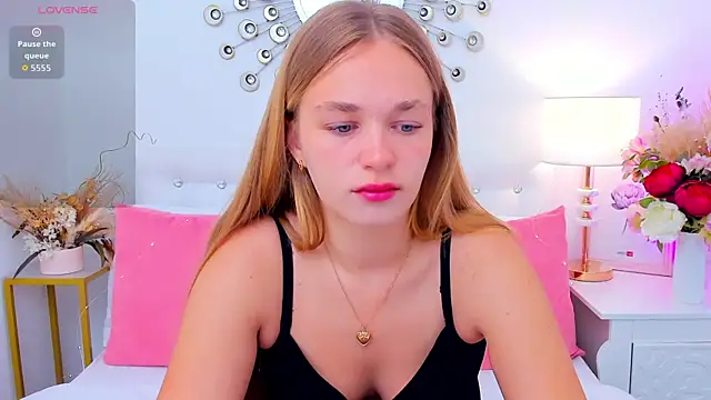 YangLola online show from May 2026 05:16:02 AM