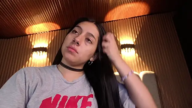 Melannyy V online show from March 2026 12:43:02 PM