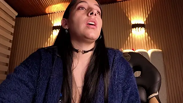 Melannyy V online show from March 2026 12:55:01 PM