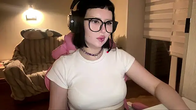 Snapshot of Setty_Asky chatting on May 2026 02:44:02 PM Setty Asky online show from May 2026 02:44:02 PM