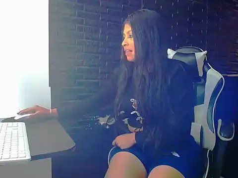 AuroraVelvet online show from March 2026 03:10:02 AM