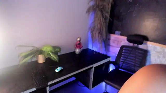 SweetMaddyson online show from March 2026 12:21:02 PM