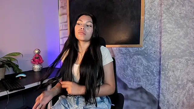 SweetMaddyson online show from March 2026 12:09:01 PM