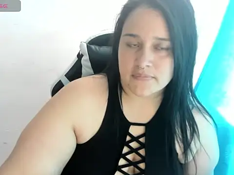 Atenea 19  online show from April 2026 06:08:02 PM