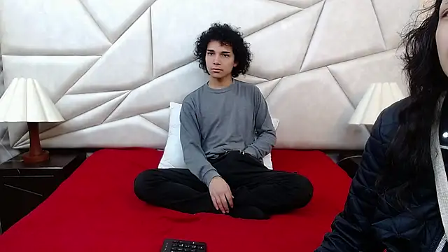 Nyx and Arian online show from April 2026 02:01:01 AM