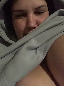 iamvaneg online show from April 2026 04:12:01 AM