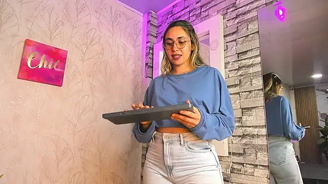 EimyBlake online show from March 2026 10:33:01 PM