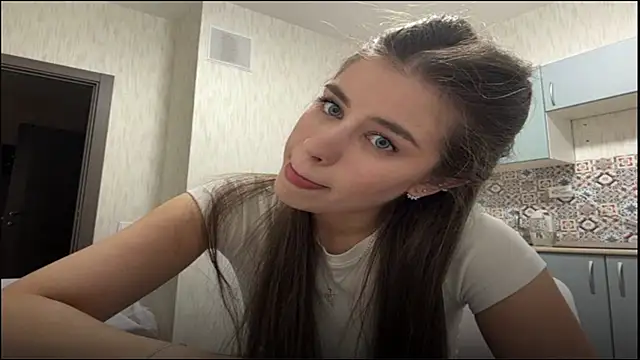 LypsiXo online show from March 2026 04:12:02 PM