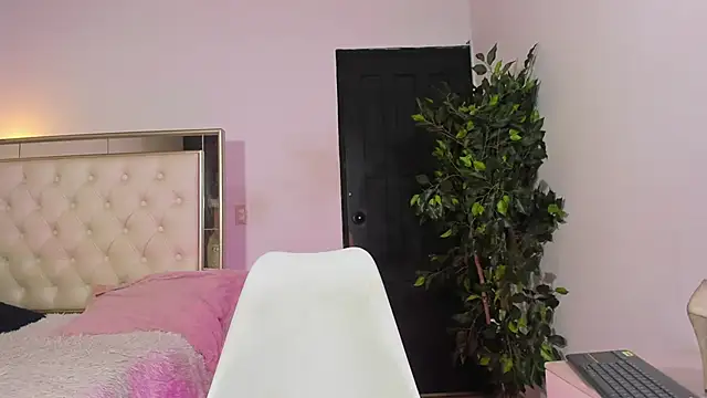 Im XanderSmith online show from April 2026 07:20:02 PM