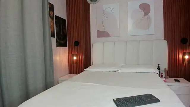 Maiasweet  online show from April 2026 02:15:02 AM