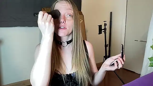 ElfGirlAna online show from April 2026 03:23:01 PM