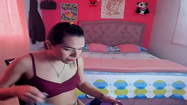 Sofia Hot Latina online show from July 2026 10:03:01 PM