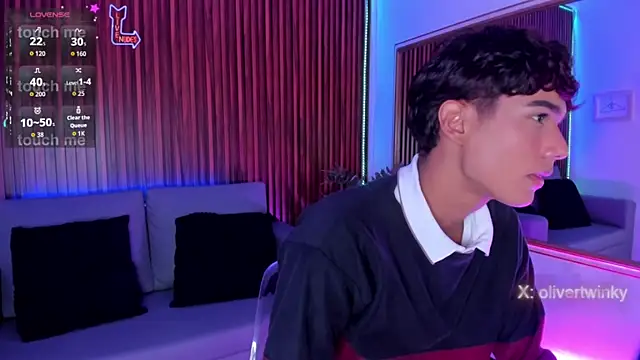 Oliver20   online show from March 2026 04:17:01 AM