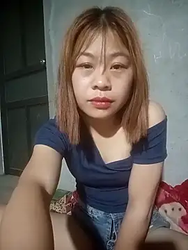 Aurora Luna online show from March 2026 03:26:01 PM