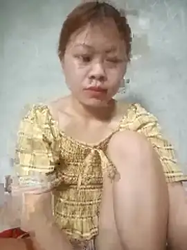 Aurora Luna online show from March 2026 05:01:02 AM