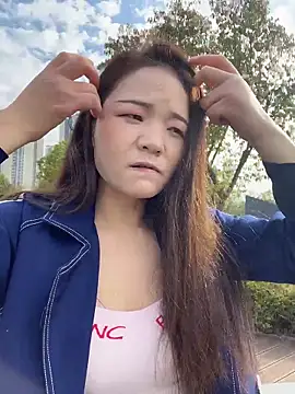 lucyxiaolulu online show from April 2026 01:10:01 AM