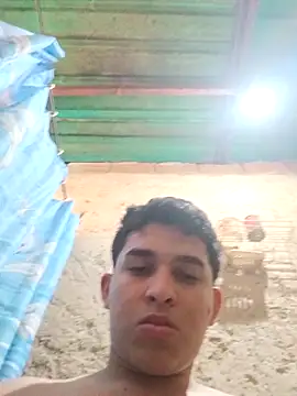 alee28728 online show from April 2026 09:01:02 PM