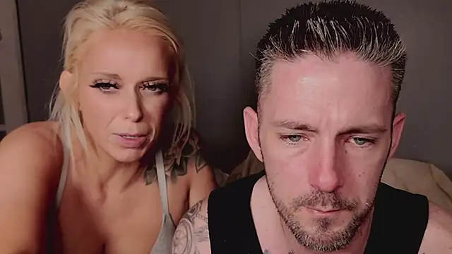 SkylarrGrey online show from April 2026 03:01:02 AM