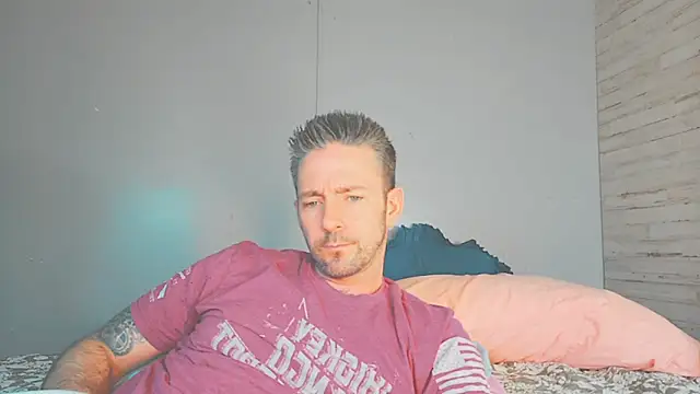 Snapshot of SkylarrGrey chatting on May 2026 03:44:02 PM SkylarrGrey online show from May 2026 03:44:02 PM