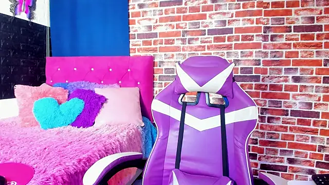 SofiiaCutee online show from April 2026 02:33:01 AM