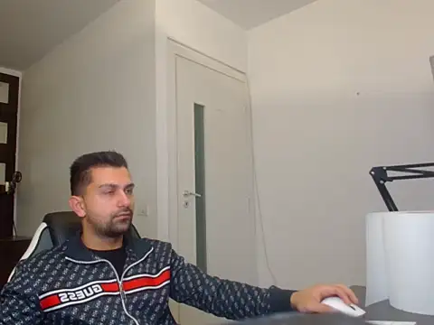 BryceReign online show from April 2026 04:17:01 AM