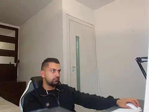 BryceReign online show from April 2026 04:23:02 AM