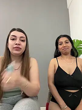 skinnysweetmilf online show from April 2026 03:15:02 PM