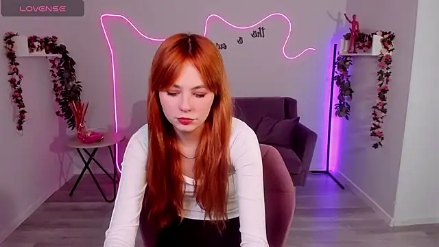 MiaSensitive online show from April 2026 12:17:02 PM