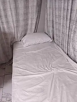 BabeThandi online show from March 2026 07:52:01 PM