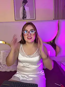 Renata Jones1 online show from March 2026 01:54:02 PM