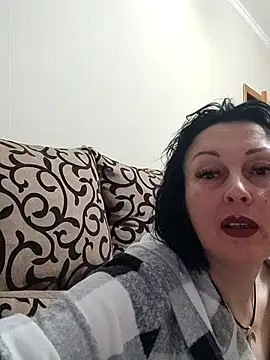 HelgaDennis online show from April 2026 06:25:02 PM