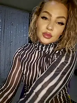 AngelGlowx online show from April 2026 08:56:01 PM