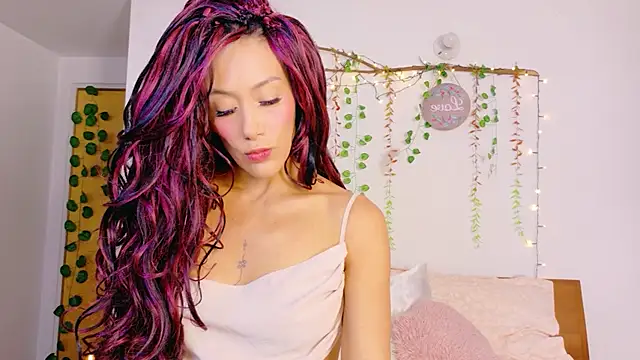 Ajua  Uva online show from April 2026 12:16:02 AM